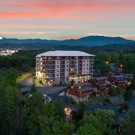Cozy Cabin In The Smokies!!! Fully Furnished And Complete With Community Indoor And Outdoor Pools And Spas, Game And Fitness Rooms As Well As A Private Hot Tub Pigeon Forge Exterior photo